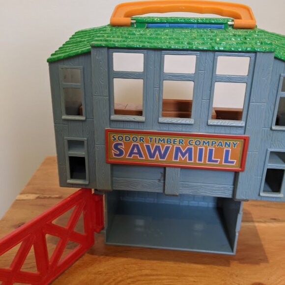 Thomas & Friends Sodor Timber Company Sawmill Learning Curve Take N Play 2004 - Picture 2 of 4